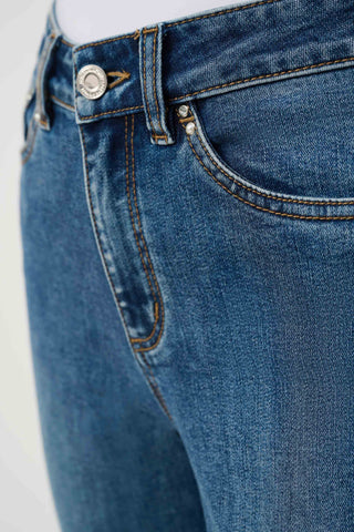 Cropped Jeans With Rolled Hem