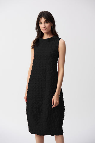 Textured Woven Sleeveless Cocoon Dres